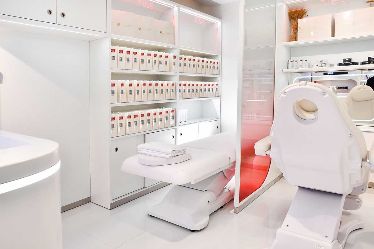 連鎖美妝店面設(shè)計裝修效果圖